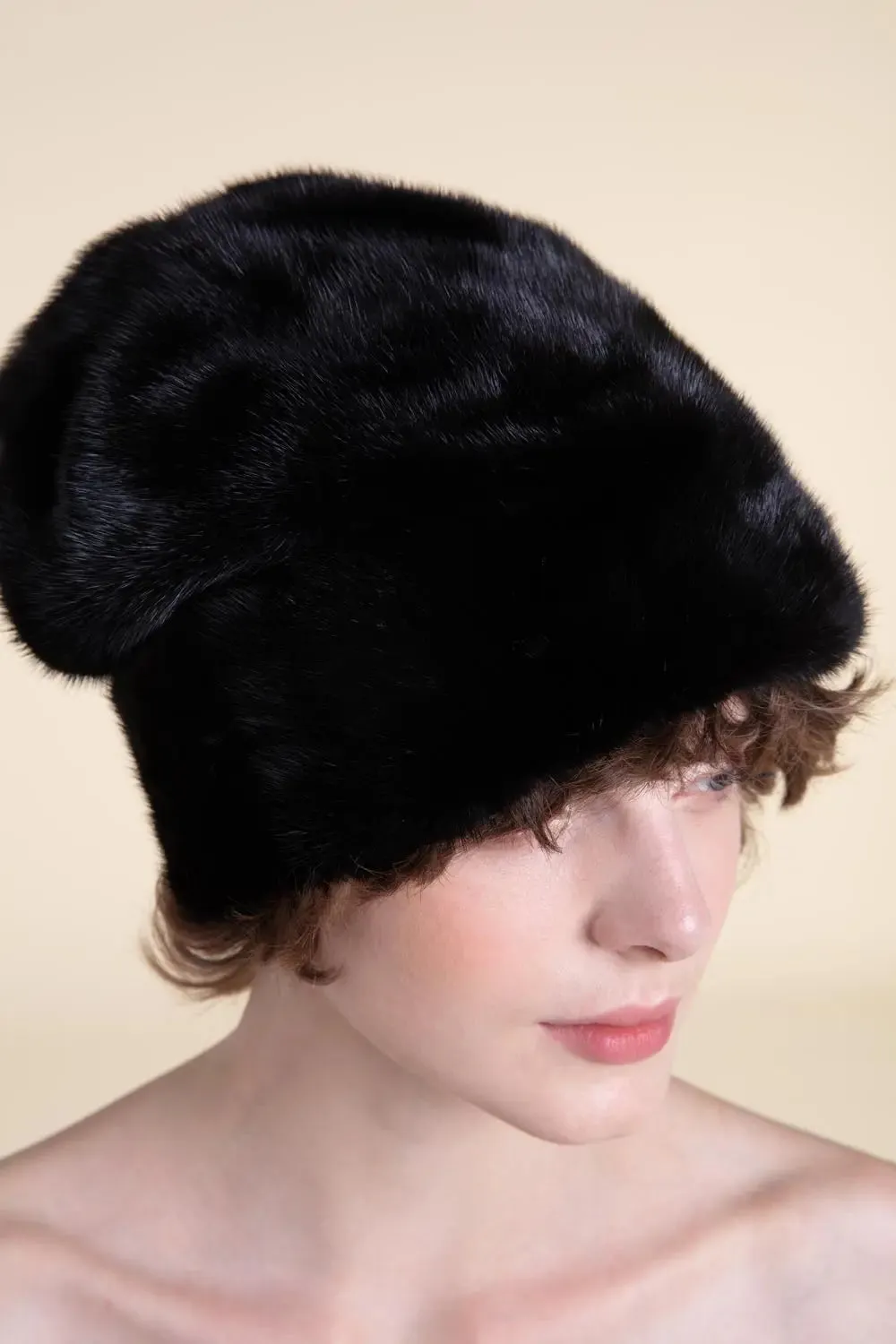 Black mink fur hat