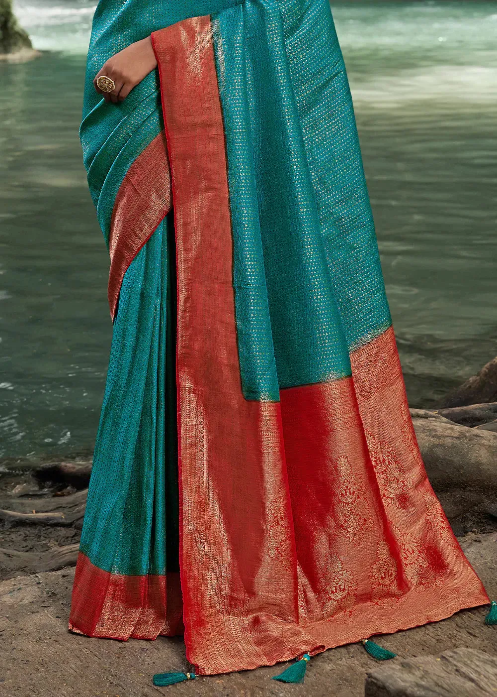 Blue & Red Zari Woven Kanjivaram Silk Saree