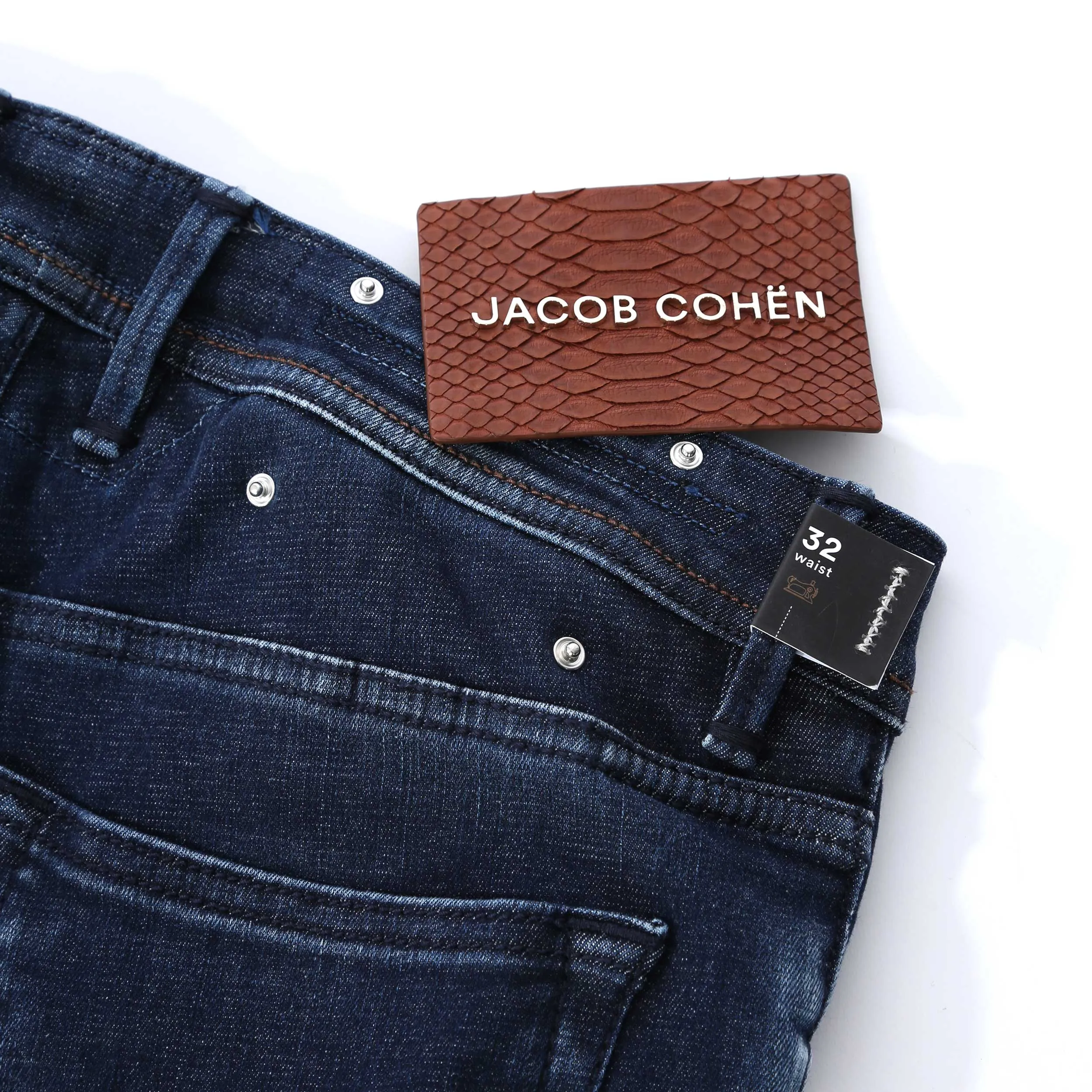 Jacob Cohen Bard Jean in Dark Blue Denim with Lizard Badge