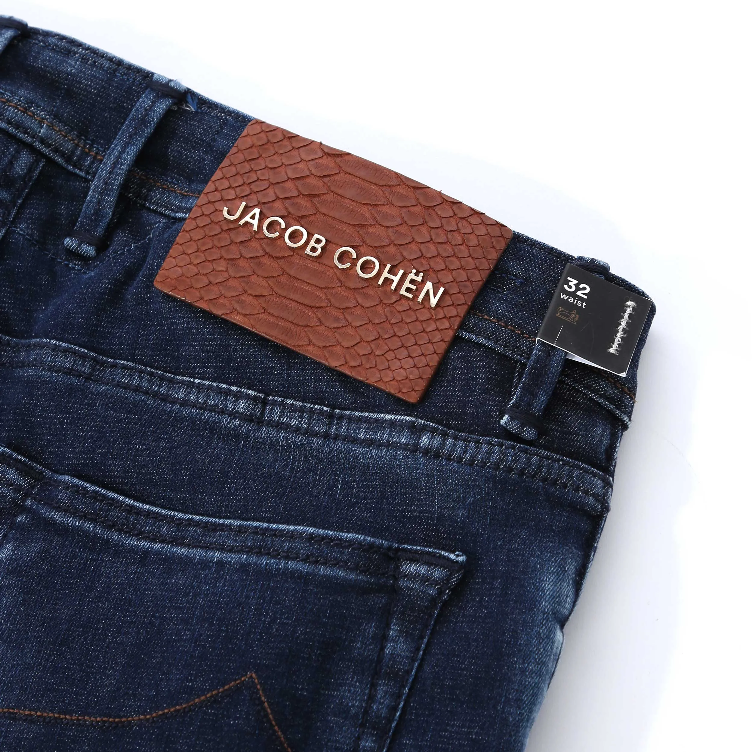 Jacob Cohen Bard Jean in Dark Blue Denim with Lizard Badge