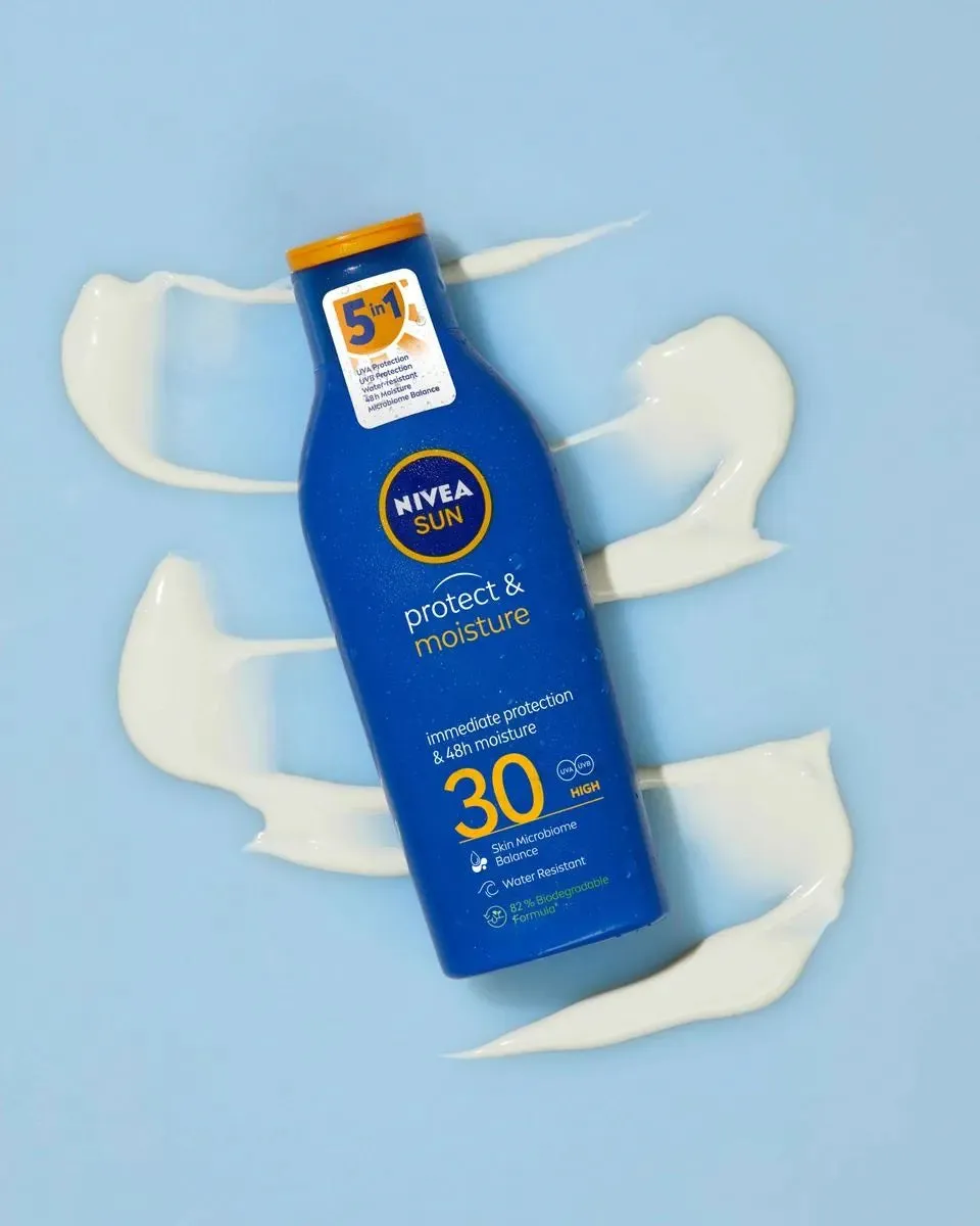 NIVEA SUN Protect & Moisture Sun Lotion SPF 30