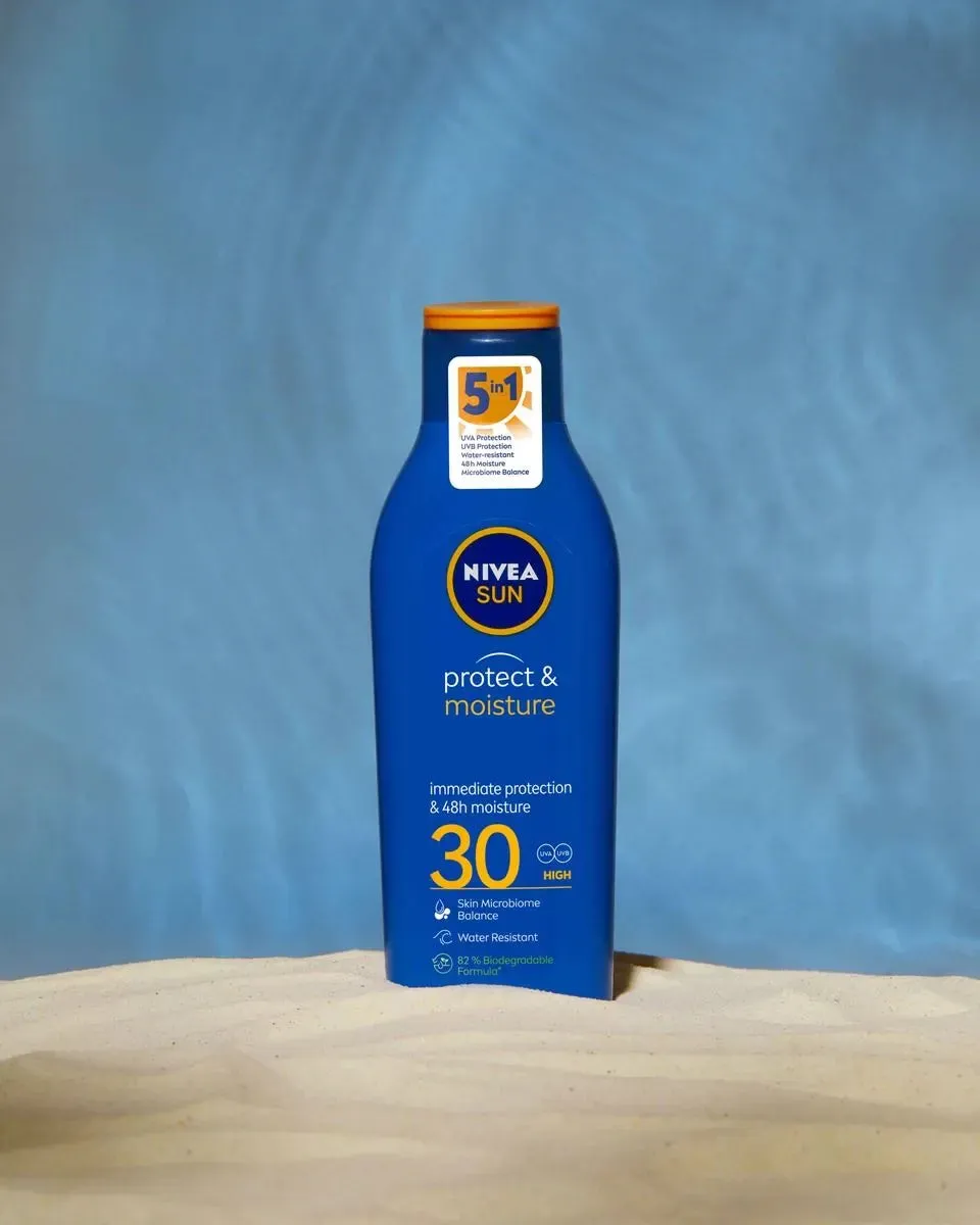 NIVEA SUN Protect & Moisture Sun Lotion SPF 30