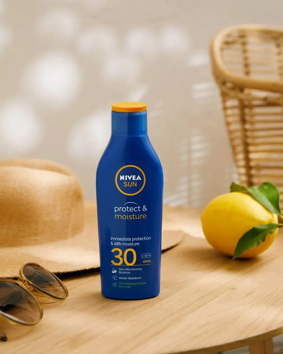 NIVEA SUN Protect & Moisture Sun Lotion SPF 30