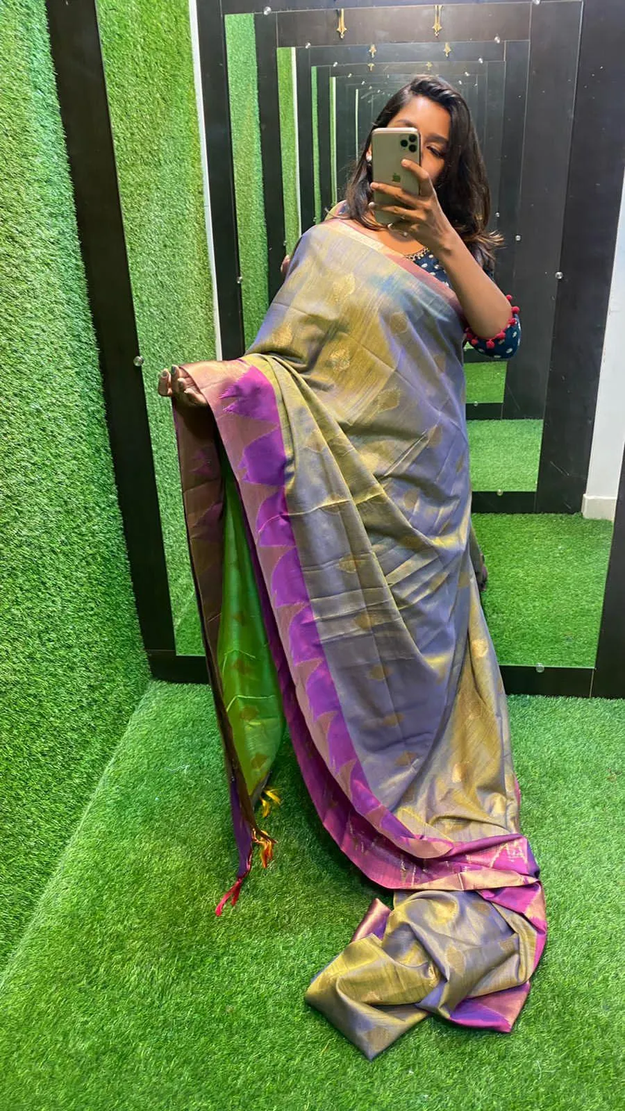 Silver grey dual shaded silk saree with blouse