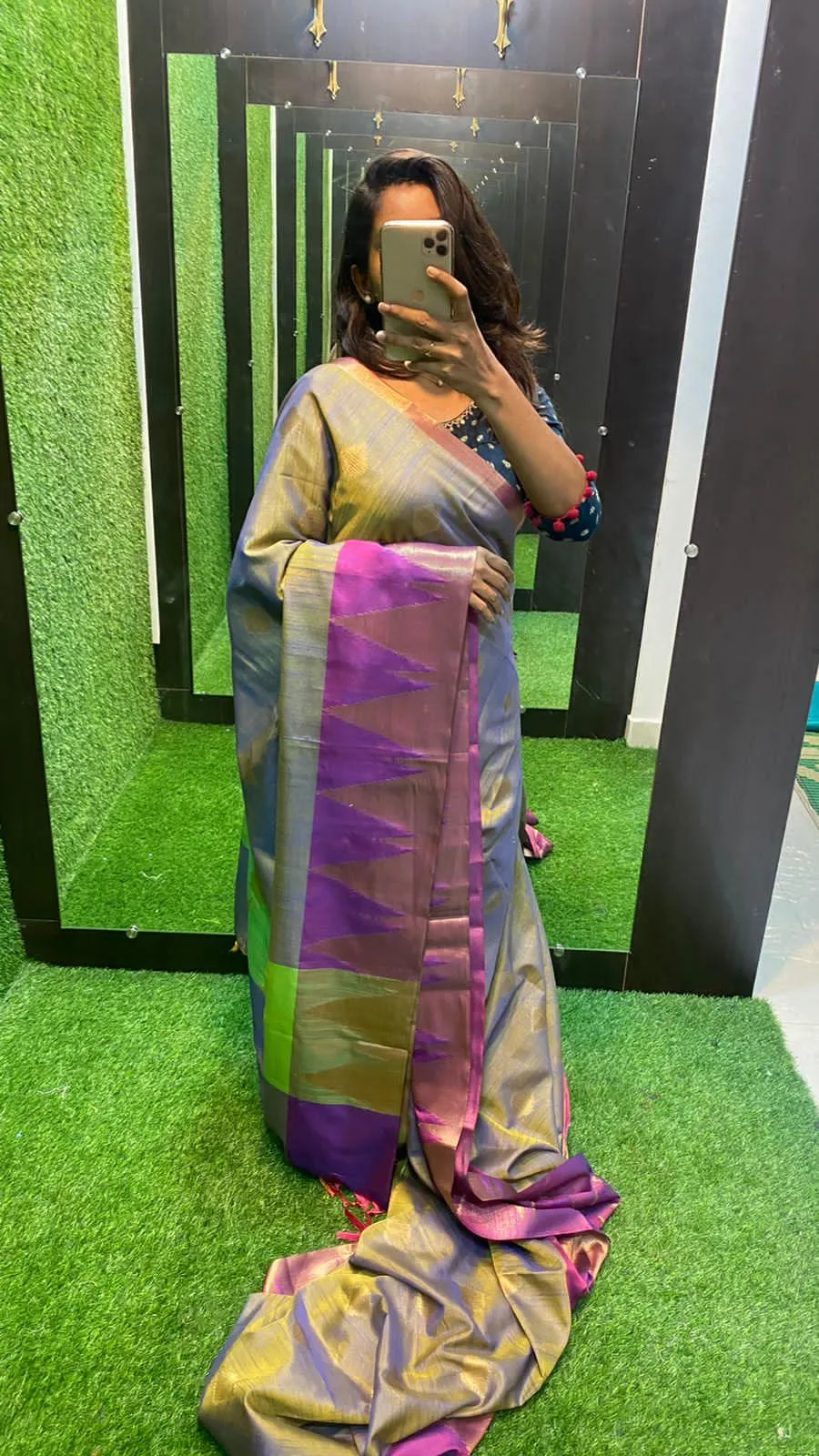 Silver grey dual shaded silk saree with blouse