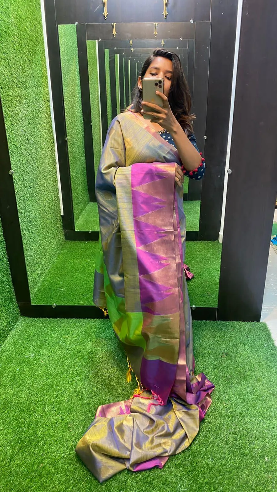 Silver grey dual shaded silk saree with blouse