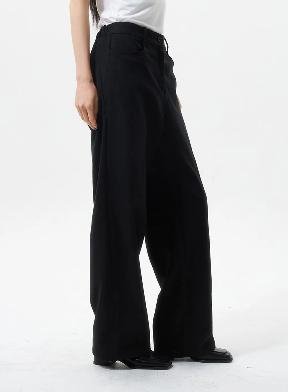 Straight Leg Tailored Pants IU326