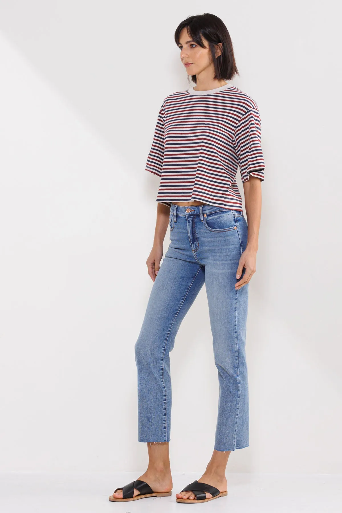 VINTAGE MID RISE SLIM STRAIGHT JEANS WITH RAW HEM / SP-P12395