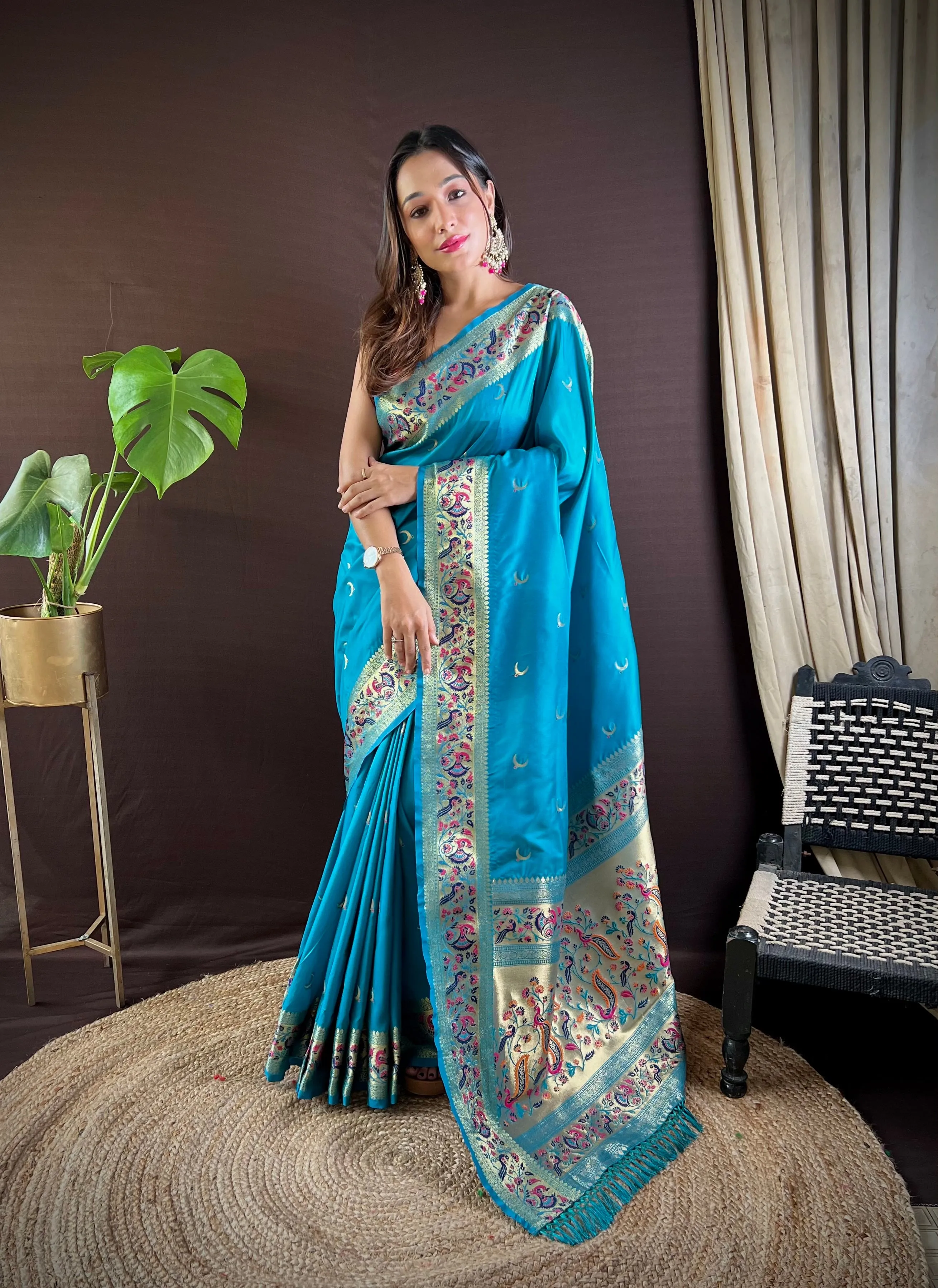 Women Party Wear Designer Heavy Jari Worked Paithani Silk Saree With Un Stitched Blouse