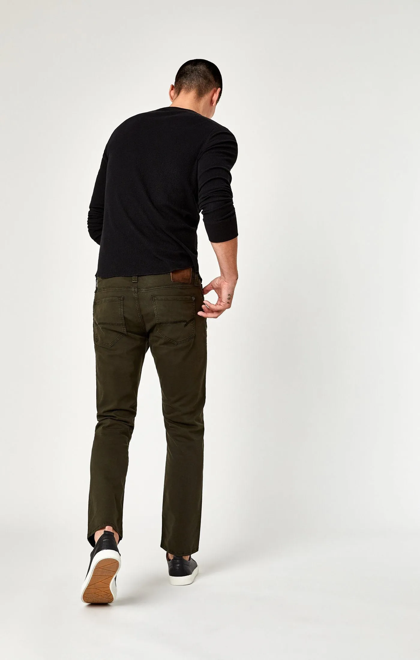 ZACH STRAIGHT LEG IN DARK GREEN TWILL